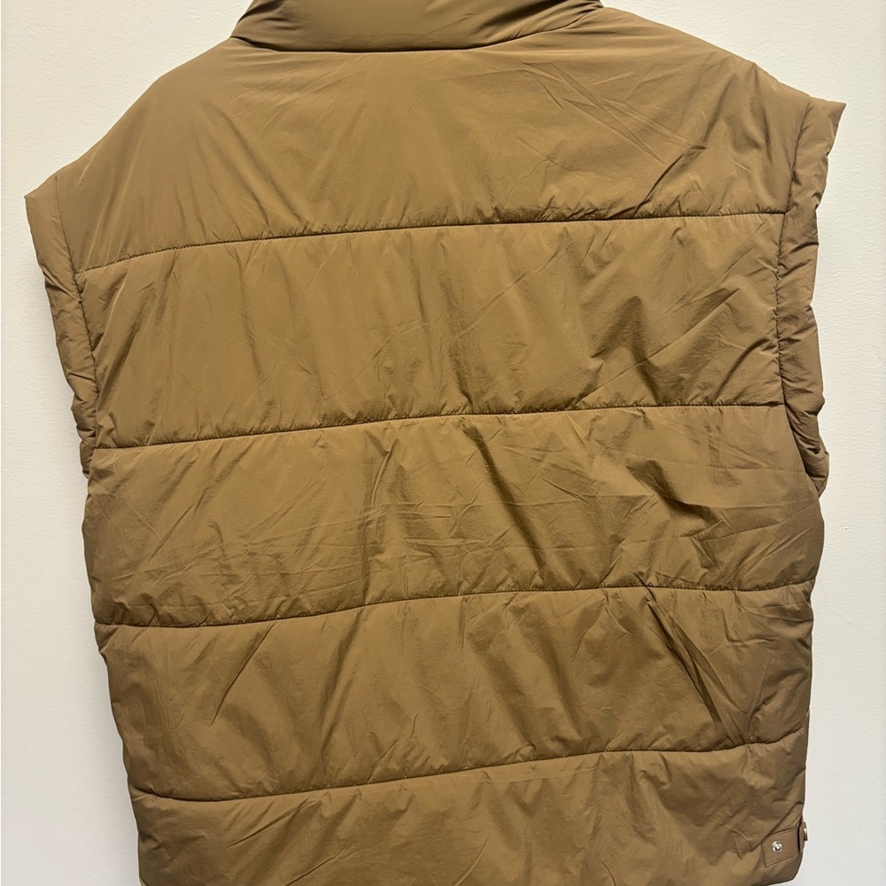 HYFVE Oversized Brown Quilted Puffer Vest - Picture 5 of 5